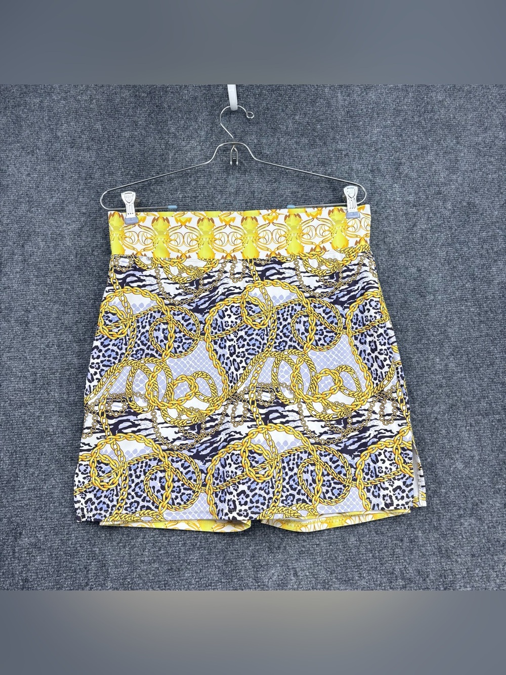 Skort Obsession Lux Sporty Gold Chain & Animal AOP Tennis Gold Skort Women’s M